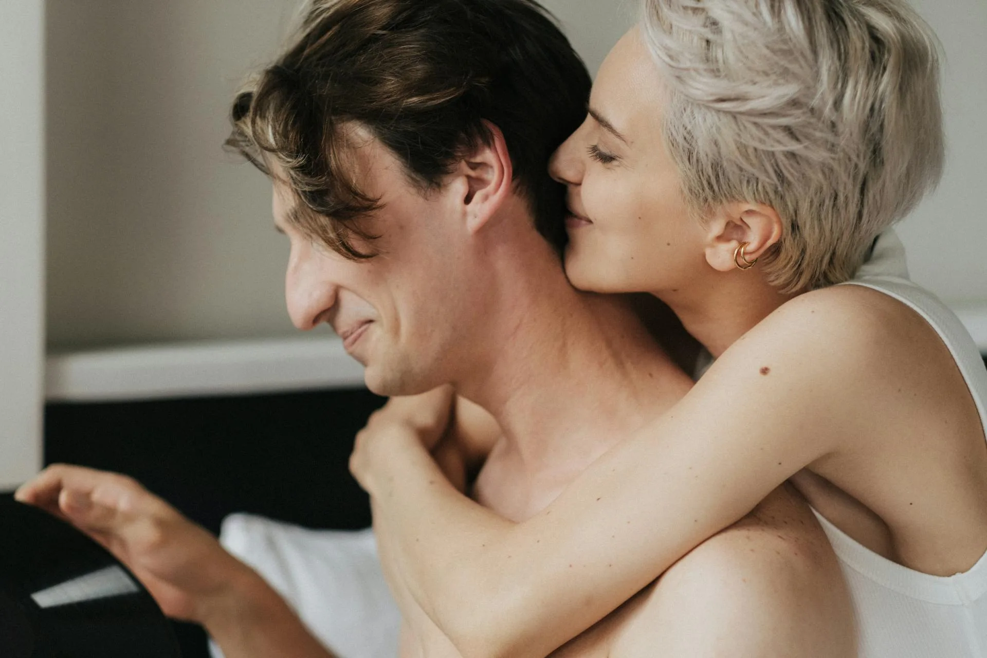 How to Be More Intimate with Your Lover How to be intimate with your lover